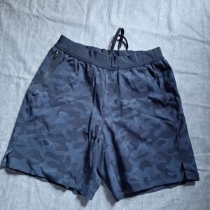 Ten Thousand Interval Athletic Camo Shorts Size S